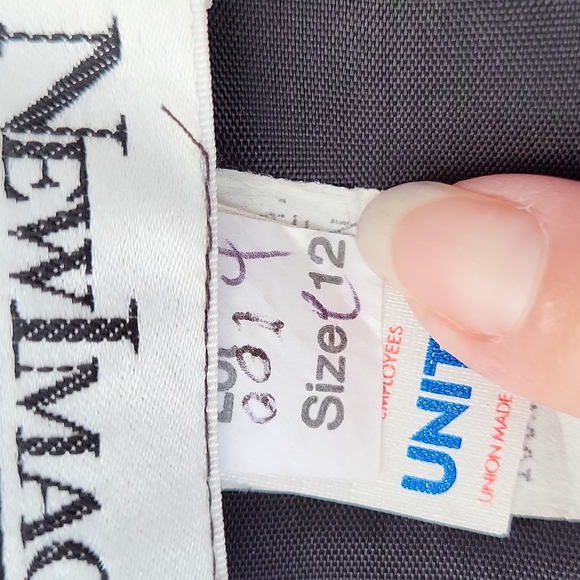 Ladies strapless evening gown, black top, gold/taupe bottom, sateen, wrap, sz 10 - Picture 13 of 14